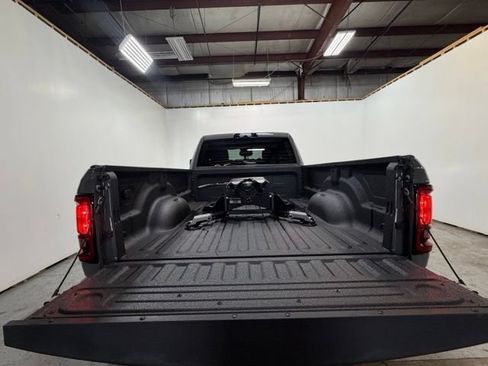 New 2026 RAM 3500 Big Horn AWD/4WD image 9