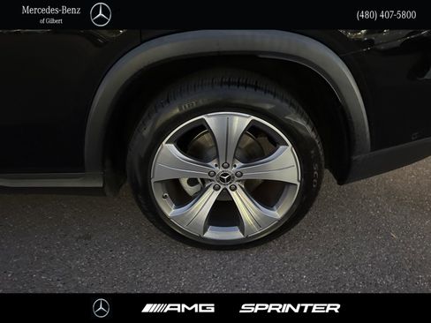 Used 2021 Mercedes-Benz GLS 450 4MATIC image 8