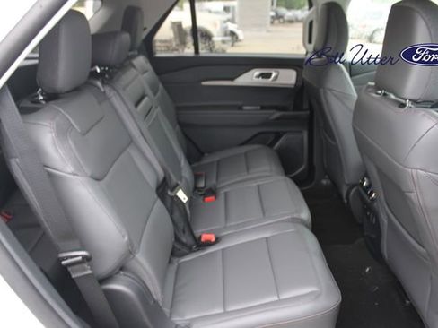 New 2026 Ford Explorer Active image 9