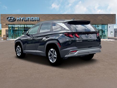 Used 2025 Hyundai Tucson SEL FWD image 5