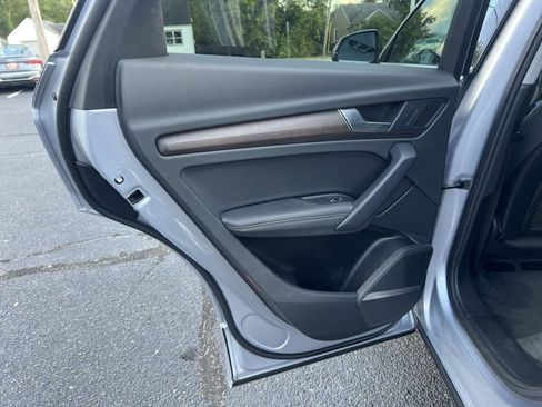 Used 2023 Audi Q5 2.0T Premium Plus w/ Premium Plus Package image 18