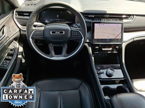 Used 2023 Jeep Grand Cherokee L Limited image 13