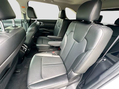 Used 2022 Kia Sorento SX AWD/4WD image 21