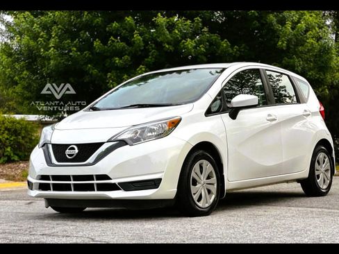 Used 2018 Nissan Versa Note SV image 9
