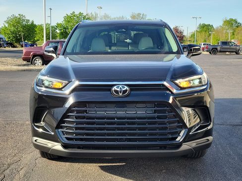 New 2026 Toyota Grand Highlander AWD Hybrid image 2