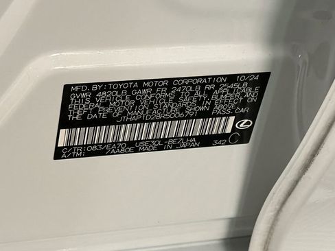 Certified 2024 Lexus IS 500 w/ Accessory Package 2 image 33