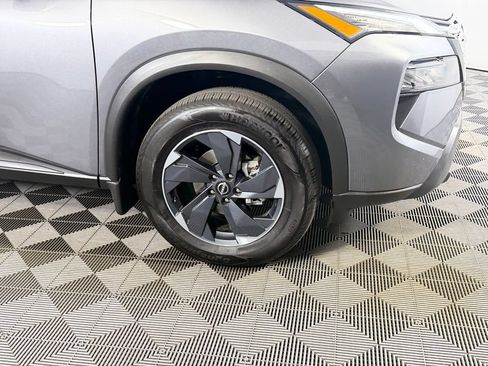 Used 2026 Nissan Rogue SV AWD/4WD image 12