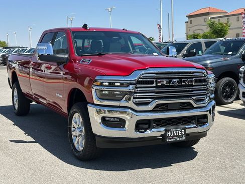 New 2026 RAM 2500 Laramie AWD/4WD image 9