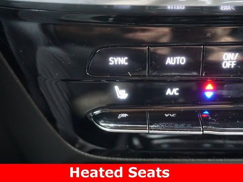 Used 2024 Buick Encore GX Avenir w/ Avenir Technology Package image 8