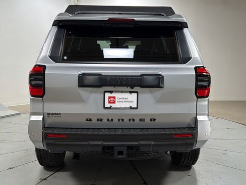 Certified 2025 Toyota 4Runner TRD Off-Road Premium image 4