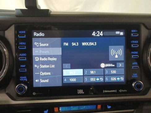 Used 2020 Toyota Tacoma TRD Off-Road w/ TRD Premium Off Road Package image 12