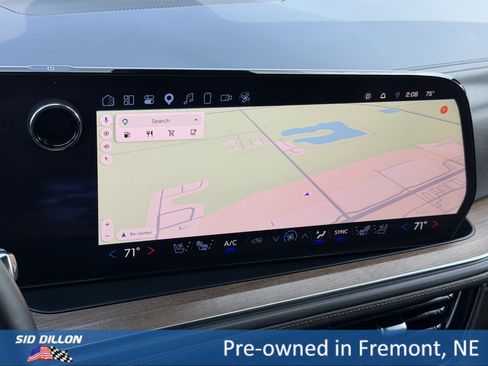 Certified 2025 Chevrolet Suburban High Country AWD/4WD image 9