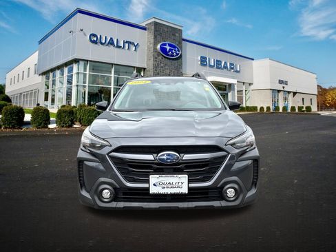 Used 2024 Subaru Outback Premium AWD/4WD image 6