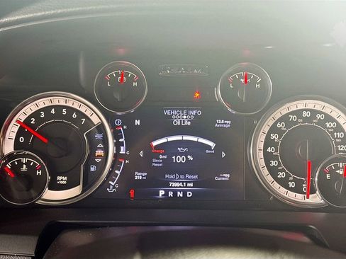 Used 2016 RAM 1500 Laramie w/ Convenience Group image 14