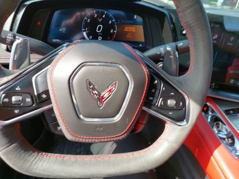 Used 2024 Chevrolet Corvette Stingray Premium Conv w/ Z51 Performance Package RWD image 7