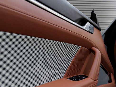 Certified 2023 Porsche 911 Sport Classic image 16