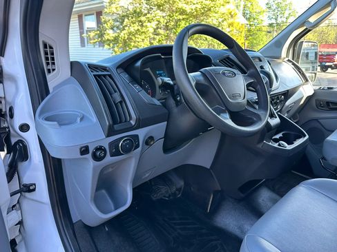 Used 2018 Ford Transit 250 148 Medium Roof RWD image 10