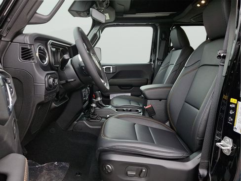 New 2025 Jeep Wrangler Sahara AWD/4WD image 8