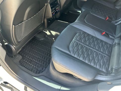 Used 2023 Audi RS Q8 AWD/4WD image 33