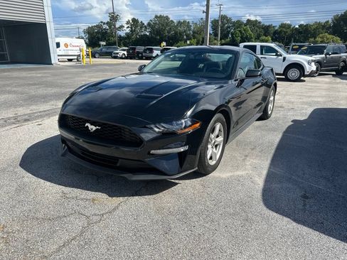 Used 2019 Ford Mustang Coupe RWD image 6