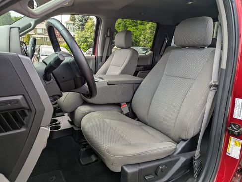 Used 2019 Ford F150 XLT w/ Equipment Group 302A Luxury AWD/4WD image 26