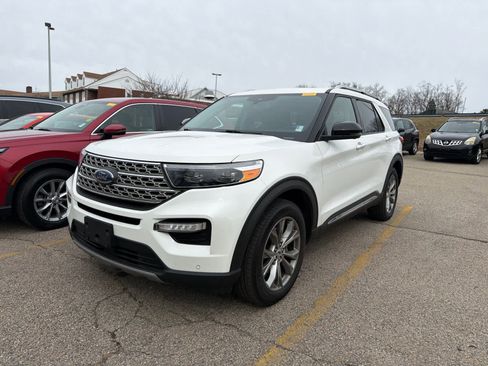 Used 2022 Ford Explorer Limited w/ Equipment Group 301A image 10