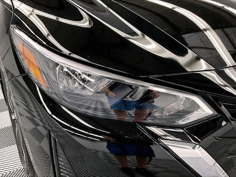 New 2025 Nissan Sentra SV w/ SV Premium Package image 40