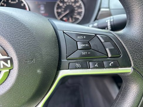 Used 2024 Nissan Altima 2.5 SV FWD image 15