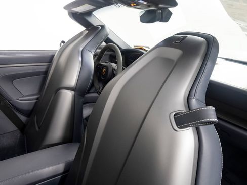Certified 2025 Porsche 911 Carrera GTS RWD image 40