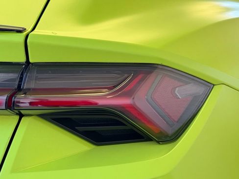 Used 2022 Lamborghini Urus image 34