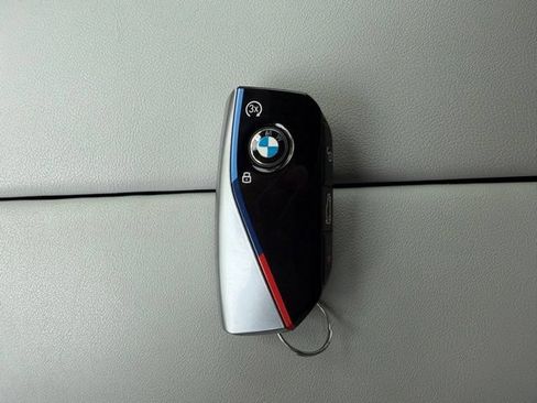 Used 2024 BMW X5 xDrive40i w/ M Sport Package AWD/4WD image 27