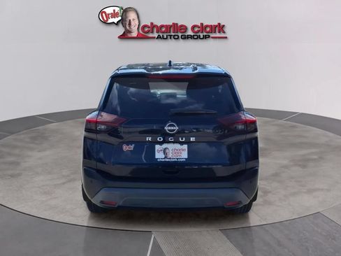 Used 2023 Nissan Rogue S FWD image 4