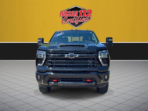 Used 2025 Chevrolet Silverado 2500 LT w/ Trail Boss Package AWD/4WD image 3