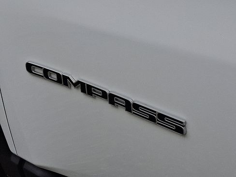 Certified 2023 Jeep Compass Limited AWD/4WD image 30