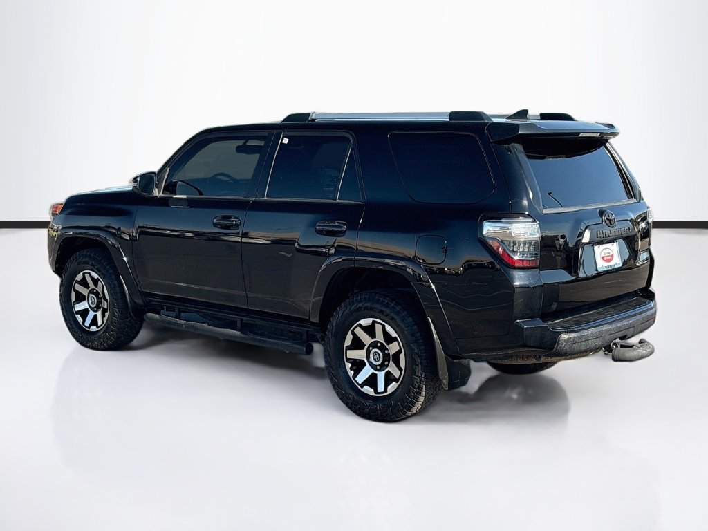 Used 2018 Toyota 4Runner TRD Off-Road Premium AWD/4WD image 7
