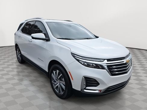 Used 2024 Chevrolet Equinox Premier image 3