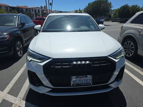 Used 2023 Audi Q3 2.0T Premium w/ Black Optic Sport Package AWD/4WD image 2