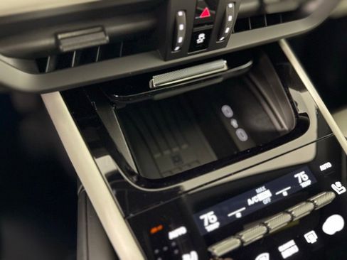 New 2026 Porsche Cayenne AWD/4WD image 25