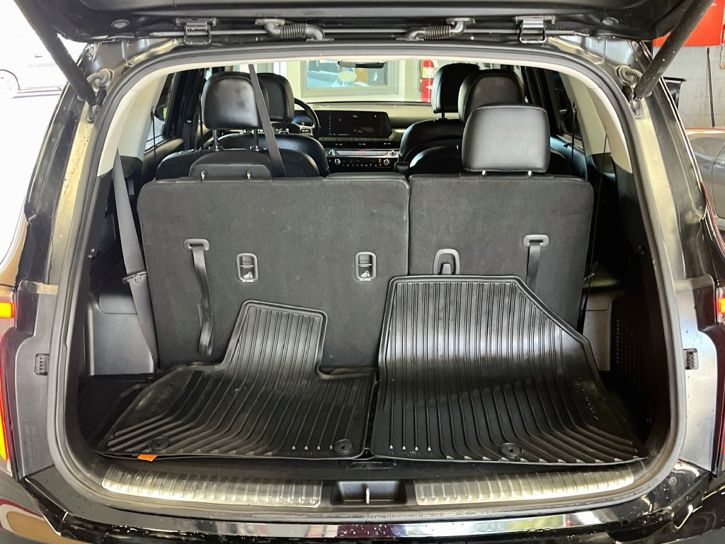 Used 2025 Kia Telluride SX w/ SX Captain's Chair Package AWD/4WD image 28