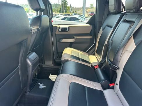 Used 2023 Ford Bronco Wildtrak AWD/4WD image 18