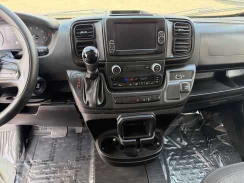 Used 2023 RAM ProMaster 2500 FWD image 18