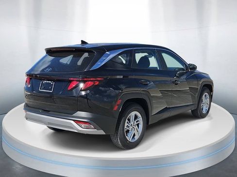Certified 2026 Hyundai Tucson SE FWD image 4