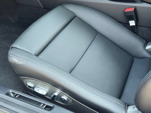 Certified 2025 Porsche 718 Cayman RWD image 28