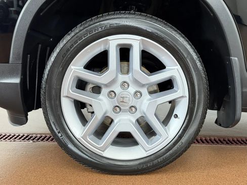 Used 2024 Honda Passport EX-L image 8