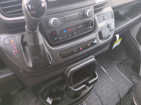 New 2025 RAM ProMaster 2500 w/ Quick Order Package 22G SLT image 15