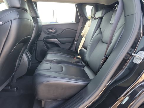 Used 2022 Jeep Cherokee Latitude Lux image 11