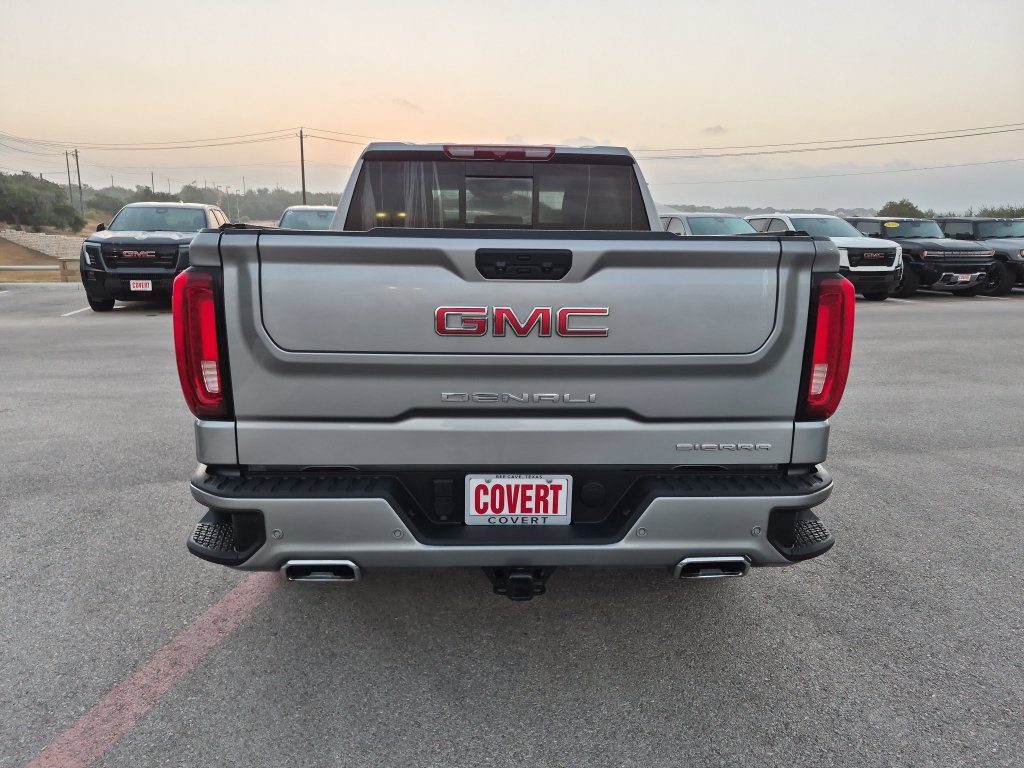 Used 2025 GMC Sierra 1500 Denali AWD/4WD image 8