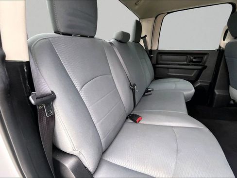 Used 2016 RAM 1500 Express image 26