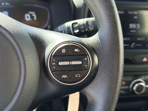 Used 2023 Kia Soul LX w/ Option Group 015 FWD image 17