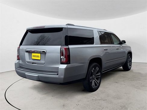 Used 2020 GMC Yukon XL Denali w/ Denali Ultimate Package image 5